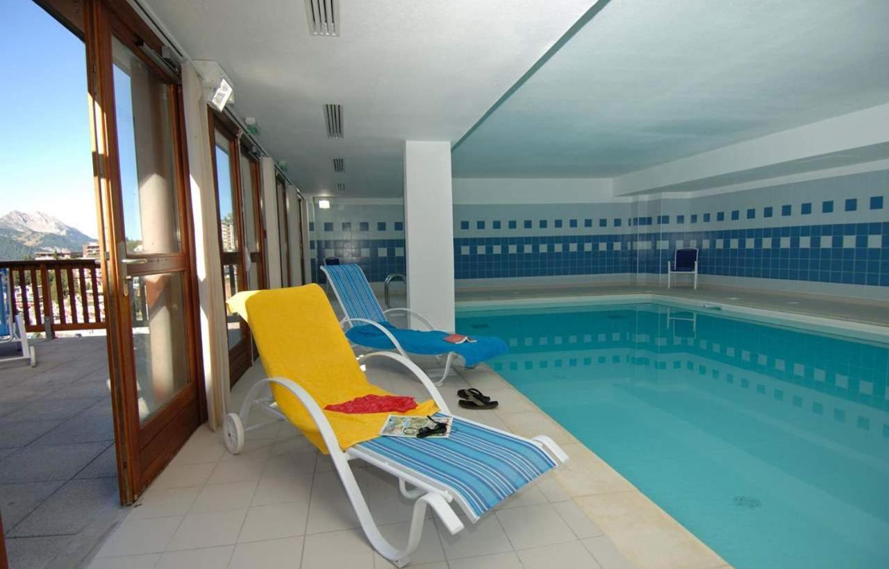 Apartment Au Pied Des Pistes Avec Piscine Orcières
